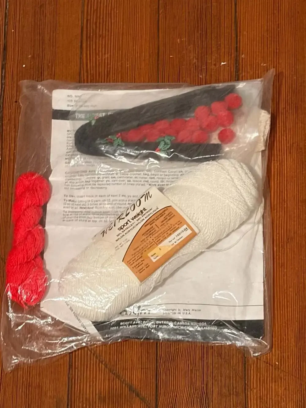 Mary Maxim Kit Crocheted Miniature Ice Skates Christmas Ornament No.1698